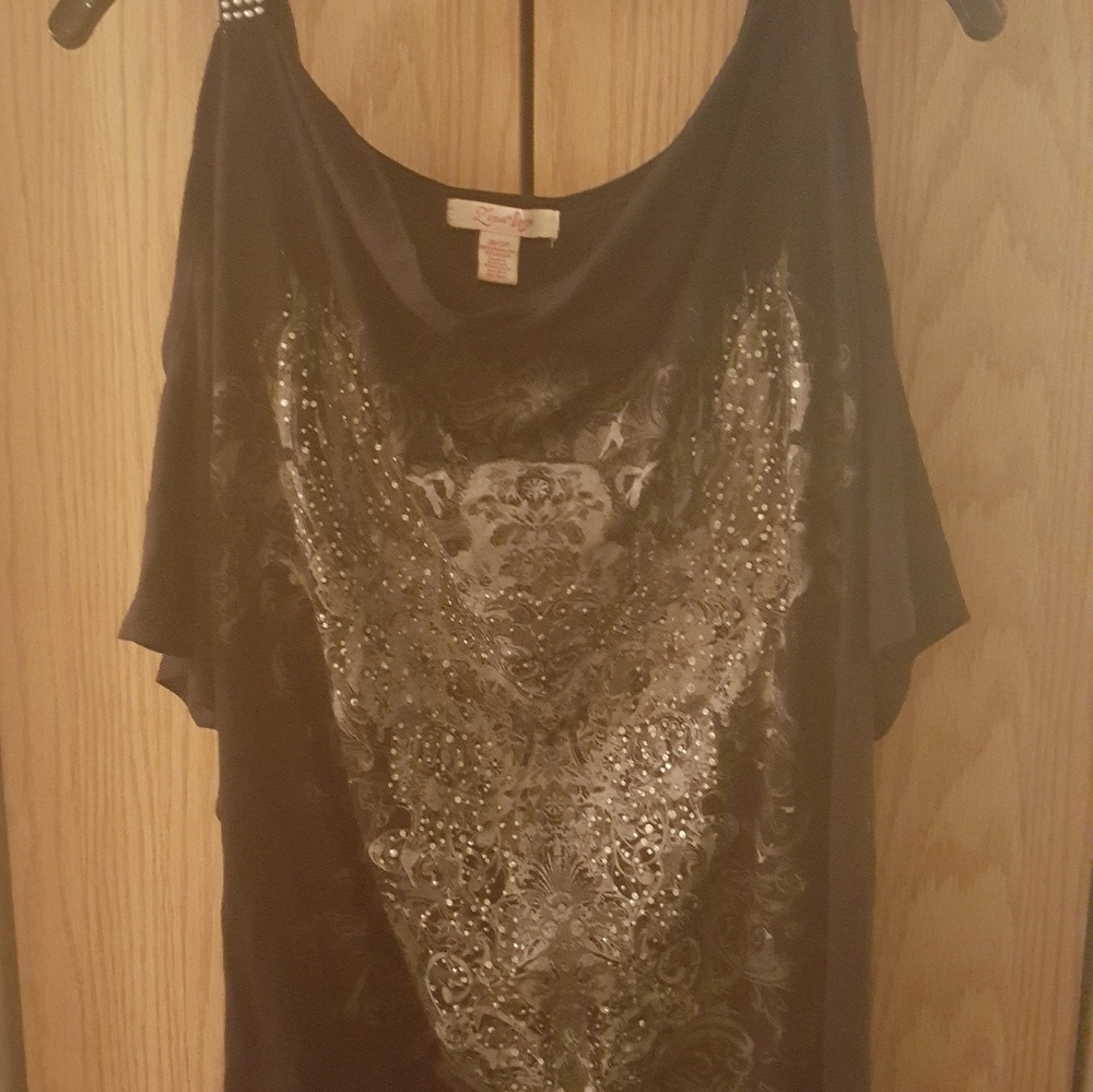 Shirt-Black with Gems in front if the shirst